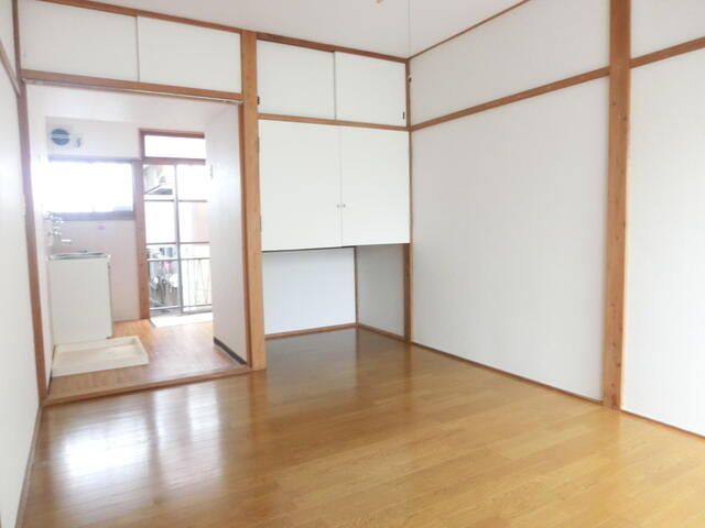 Office for Rent in Nerima, Tokyo 16.5 sqm - Thumbnail 3