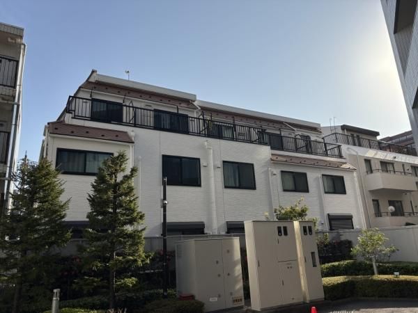 2018 Built Apartment Building for Sale in Meguro, Tokyo - Thumbnail 2