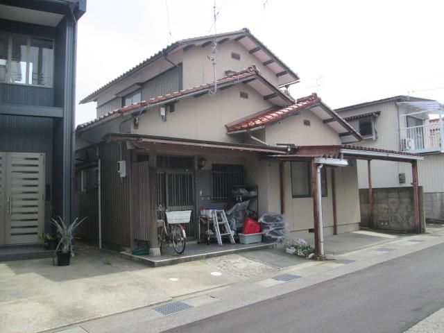 1976 5DK House for Sale in Komatsu, Ishikawa Prefecture - Image 1