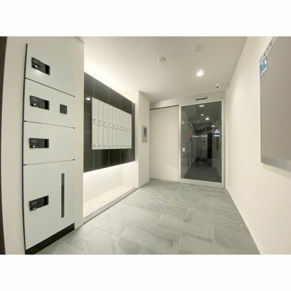 Modern 1LDK Apartment for Rent in Central Sapporo, Hokkaido - Thumbnail 3