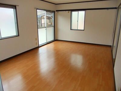 2LDK Apartment for Rent in Odawara, Kanagawa - Thumbnail 2