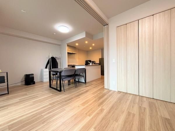 Duo Hills Fussa WEST 3LDK Apartment for Sale in Tokyo - Thumbnail 2