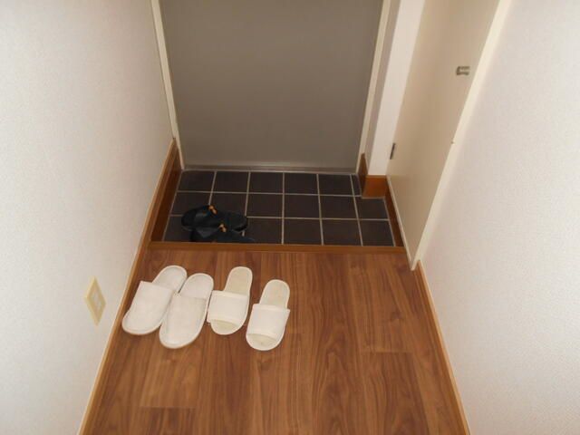 Plannedor Nishiwaseda 1R Apartment for Rent in Shinjuku, Tokyo - Thumbnail 3