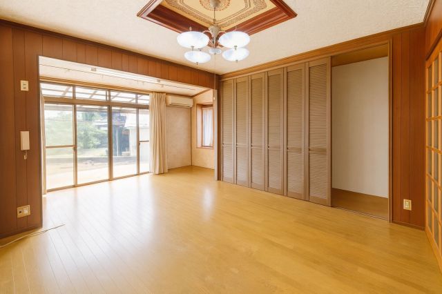 6LDK Detached House on 735 sqm Land in Chikushino, Fukuoka - Image 22