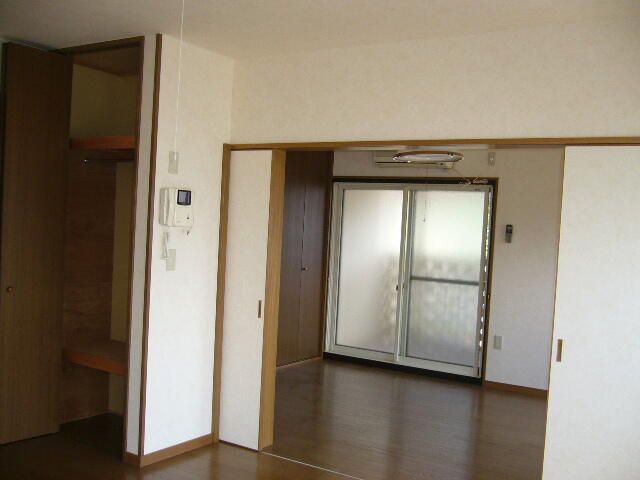 1LDK Apartment for Rent in Morioka, Iwate - Moidome Shimizu II - Thumbnail 2