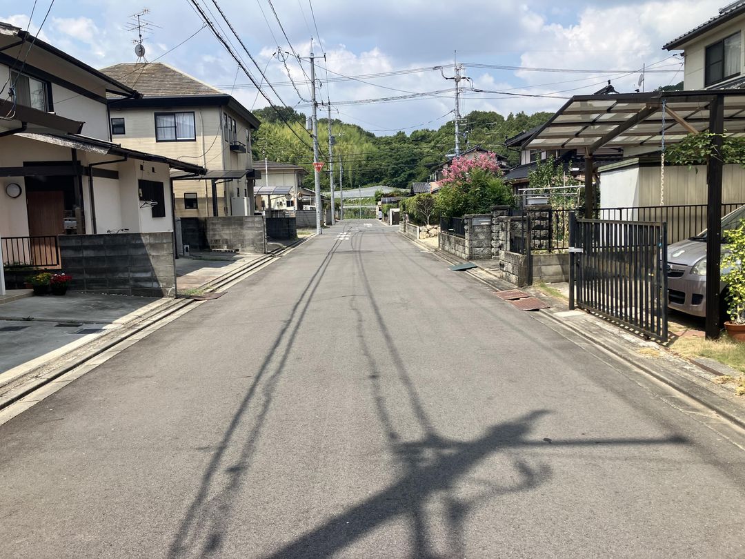 4DK Detached House for Sale in Okayama City with Free Parking - Thumbnail 2