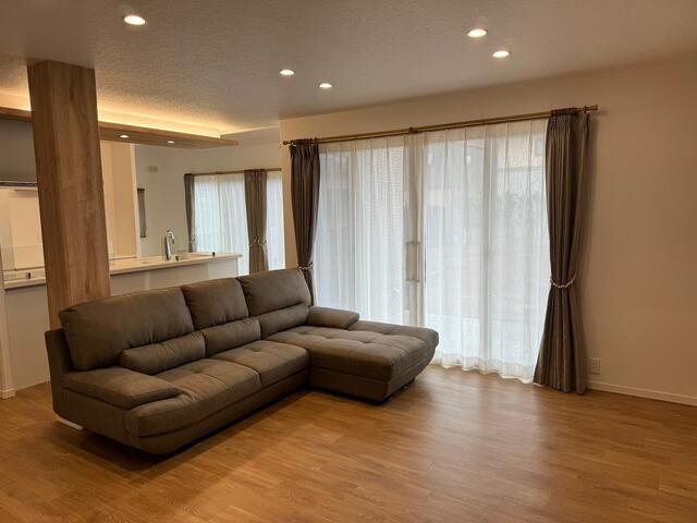 New 2024 3LDK House with 3 Parking Spaces in Quiet Mito - Thumbnail 4