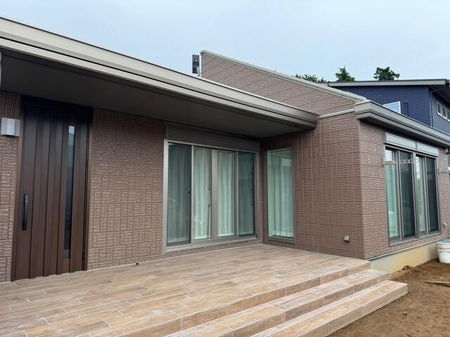 New 2024 3LDK House with 3 Parking Spaces in Quiet Mito - Image 1