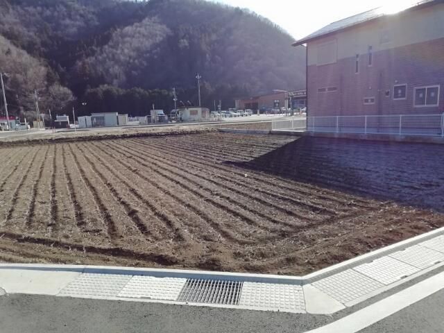 Commercial Land for Lease in Tsuru City, Yamanashi - Thumbnail 2