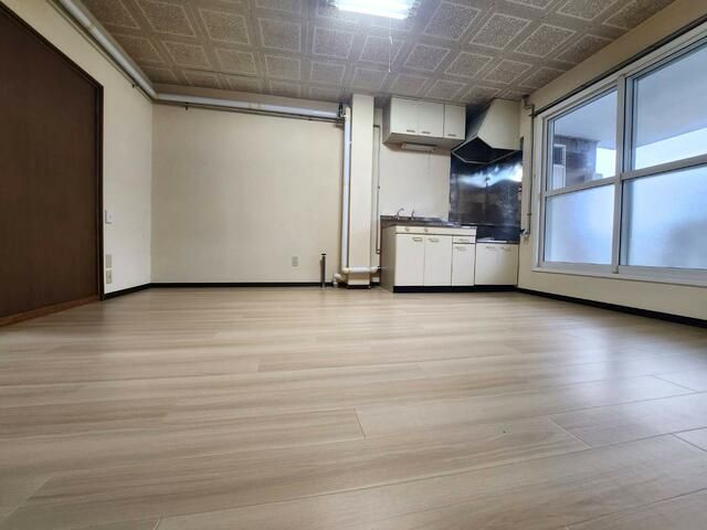 2LDK Apartment for Rent in Takikawa, Hokkaido - Thumbnail 2