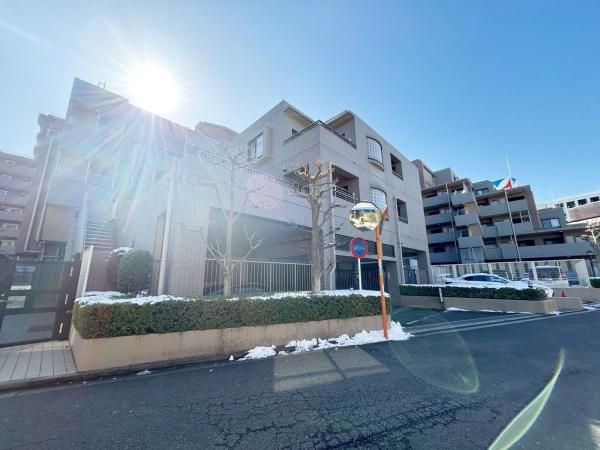 3LDK Apartment for Sale in Higashikurume, Tokyo with Large Roof Balcony - Thumbnail 3