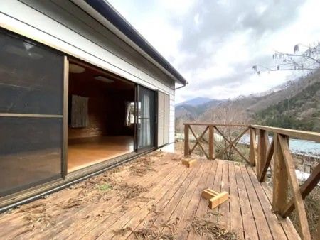 Wooden House in Doshi Village with Mountain & River Views - Thumbnail 4
