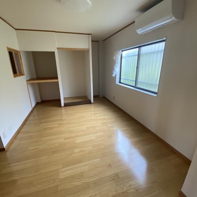 5LDK Detached House with Shop Potential in Kami Town, Gifu - Image 22