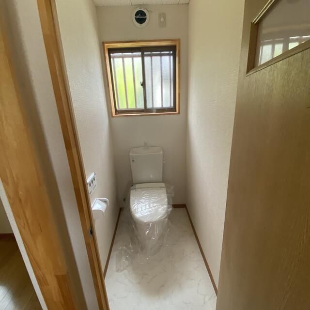 5LDK Detached House with Shop Potential in Kami Town, Gifu - Image 22