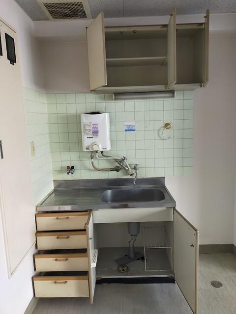 109 sqm Commercial Space for Rent in Utsunomiya City Center - Thumbnail 3