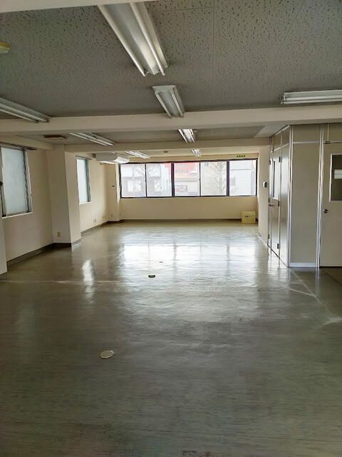 109 sqm Commercial Space for Rent in Utsunomiya City Center - Thumbnail 2