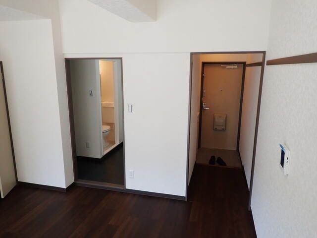 1R Apartment for Rent in Tsurumi, Yokohama - 63,000 Yen - Thumbnail 4