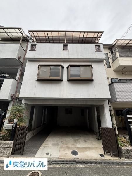 3LDK Detached House for Sale in Hirakata City, Osaka - Thumbnail 2