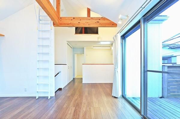 4LDK Wooden House for Sale in Zushi, Kanagawa - Thumbnail 3