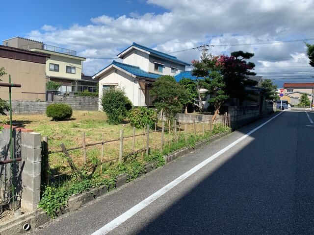 Land for Sale in Uozu City, Toyama - 690 sqm - Thumbnail 3