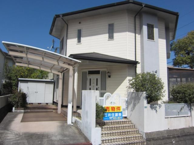4LDK House for Sale in Meiodai, Fukuyama, Hiroshima - Main Image