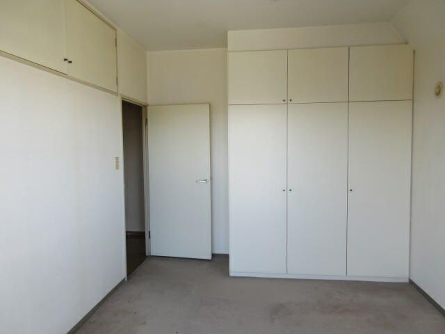 Lamiaire Kasukabe 4LDK Apartment for Sale in Saitama - Thumbnail 3