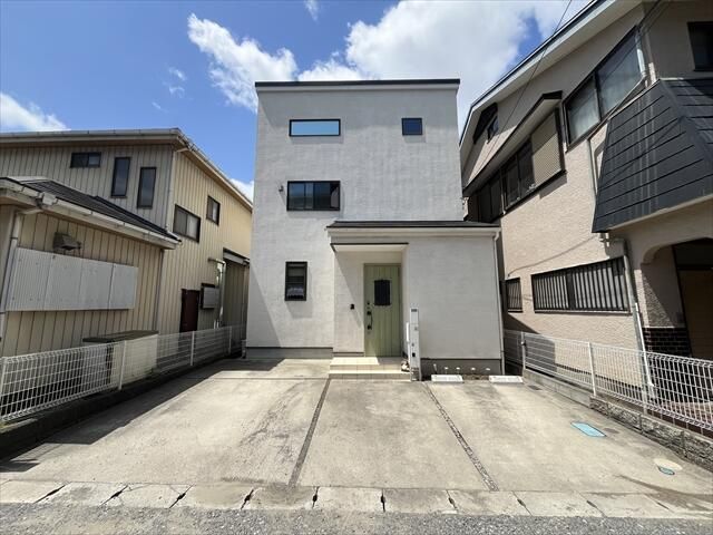 4LDK Detached House for Sale in Ayase, Kanagawa - 96.17 sqm - Thumbnail 2