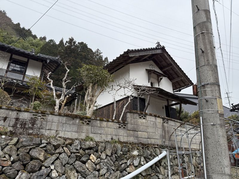 1954 7DK House on 855 sqm Land in Kagamino, Okayama - Main Image