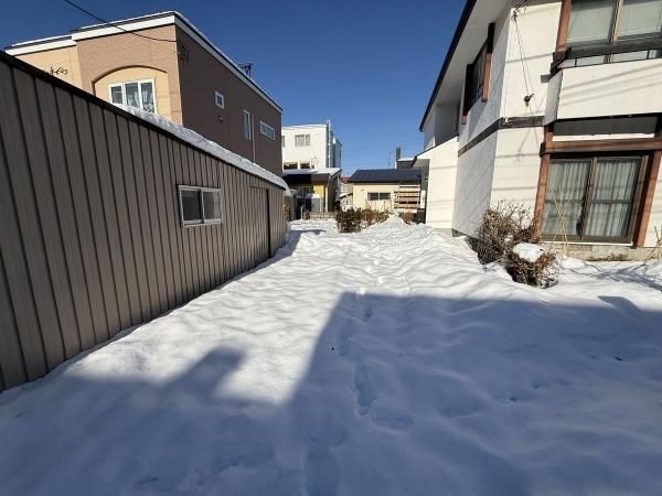 5LDK Detached House for Sale in Sapporo Higashi Ward - Thumbnail 2