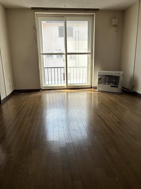 3LDK Detached House on 1737 sqm Land in Ebetsu, Hokkaido - Thumbnail 4