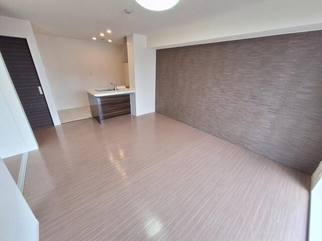 2LDK Apartment for Rent in Tagajo City, Miyagi - Thumbnail 2