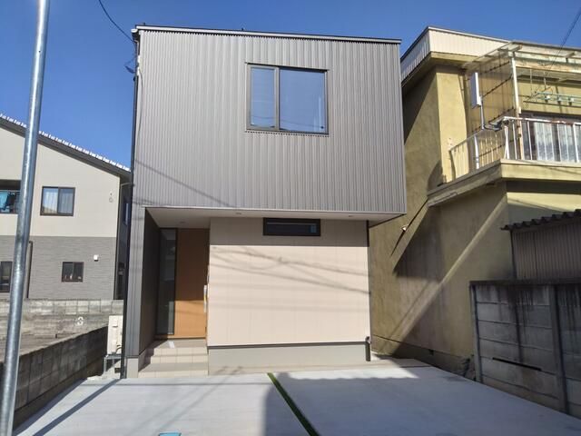 New 2025 Build House in Toyama City with 2 Parking Spaces - Main Image