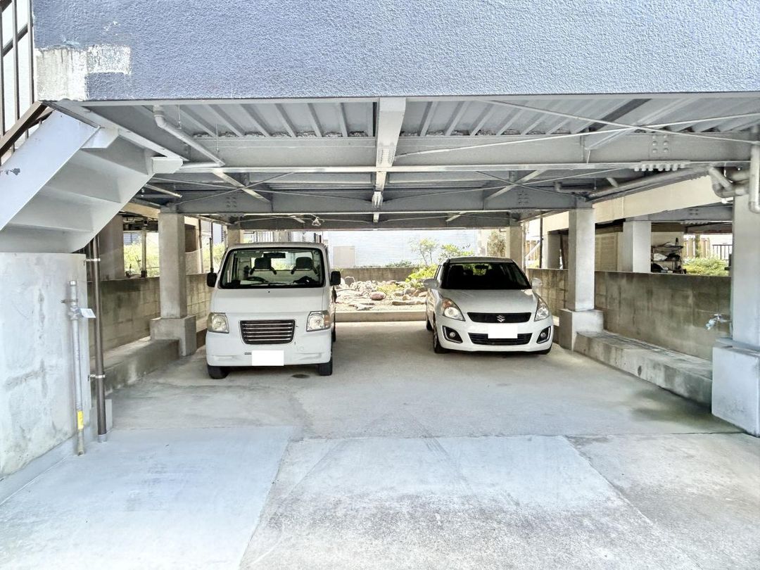 4LDK House for Sale in Quiet Kochi City Neighborhood - Image 1