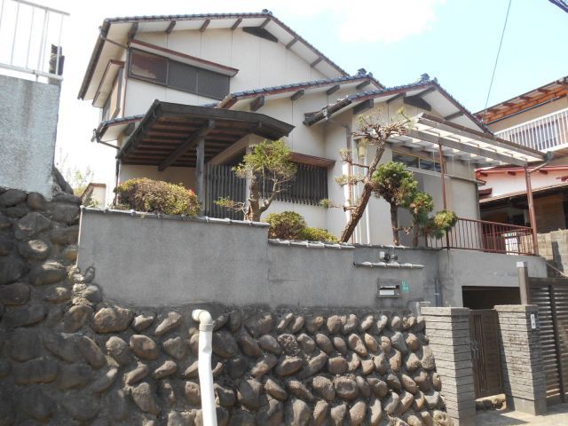 1974 6DK Detached House for Sale in Kitakyushu, Fukuoka - Thumbnail 2