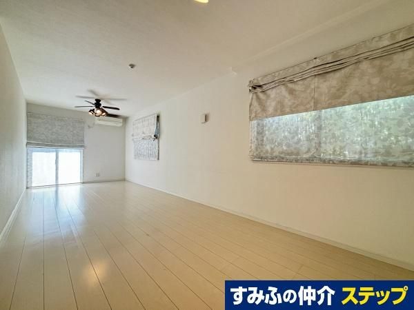 Modern 4LDK House for Sale in Kamakura, Kanagawa - Thumbnail 2