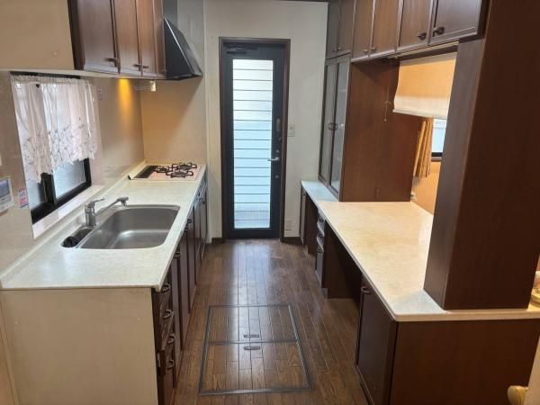 5LDK Detached House for Sale in Suginami, Tokyo - Thumbnail 2