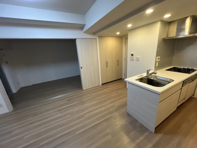 2LDK Apartment for Rent in Kita-Urawa, Saitama - Thumbnail 2