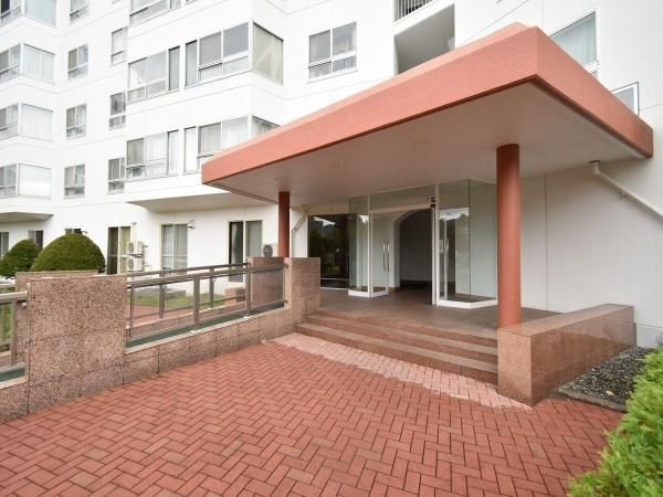 5LDK Apartment in Miyanomori Grand Heights, Sapporo Chuo Ward - Thumbnail 2