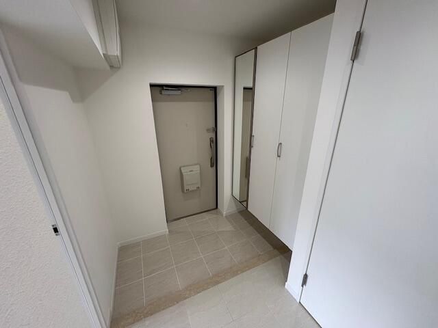 2LDK Apartment for Sale in Machida, Tokyo - 57.9 sqm - Thumbnail 2