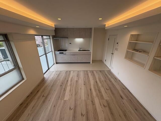 2LDK Apartment for Sale in Machida, Tokyo - 57.9 sqm - Thumbnail 4