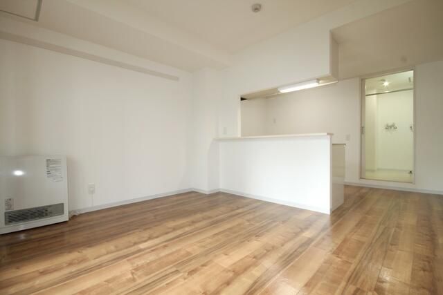 1LDK Apartment for Rent in Hiragishi, Sapporo, Hokkaido - Thumbnail 3