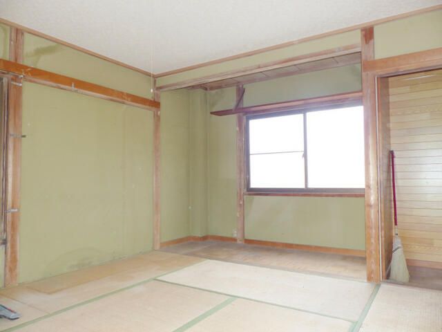 Used Detached House for Sale in Katsura, Chiba - 4DK - Thumbnail 4