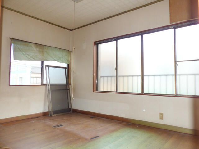 Used Detached House for Sale in Katsura, Chiba - 4DK - Thumbnail 3