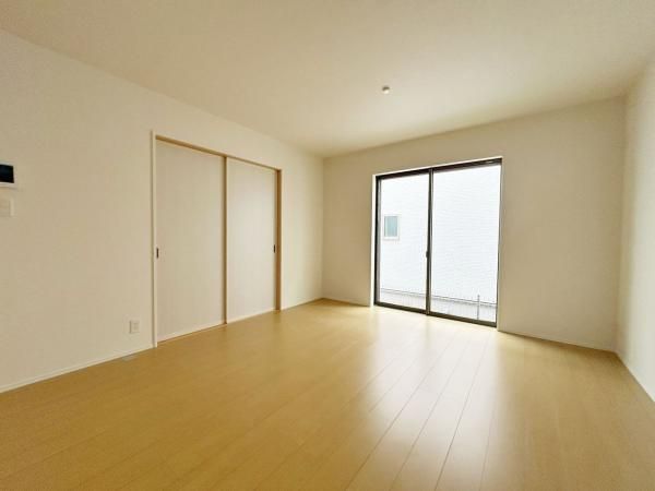 New 4LDK Detached House in Yao, Osaka - 2025 Build - Thumbnail 2