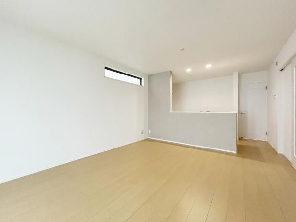 New 4LDK Detached House in Yao, Osaka - 2025 Build - Thumbnail 3