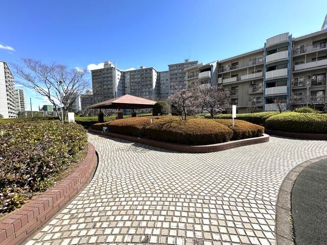 3LDK Apartment for Sale in Kemigawa Marine Town, Chiba - Thumbnail 2