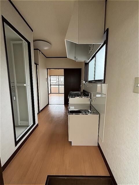 1K Apartment for Rent in Oyama, Tochigi - 30 sqm - Thumbnail 4
