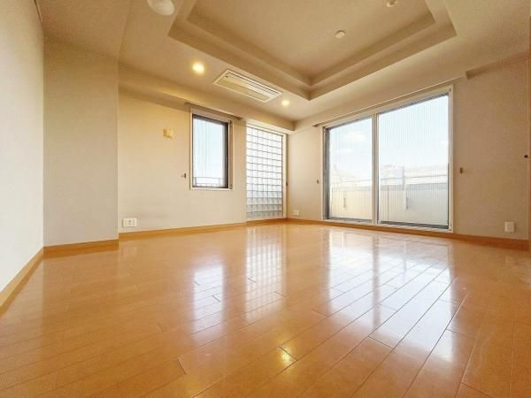 Gardens Kunitachi West Wing 2LDK Apartment for Sale - Thumbnail 2