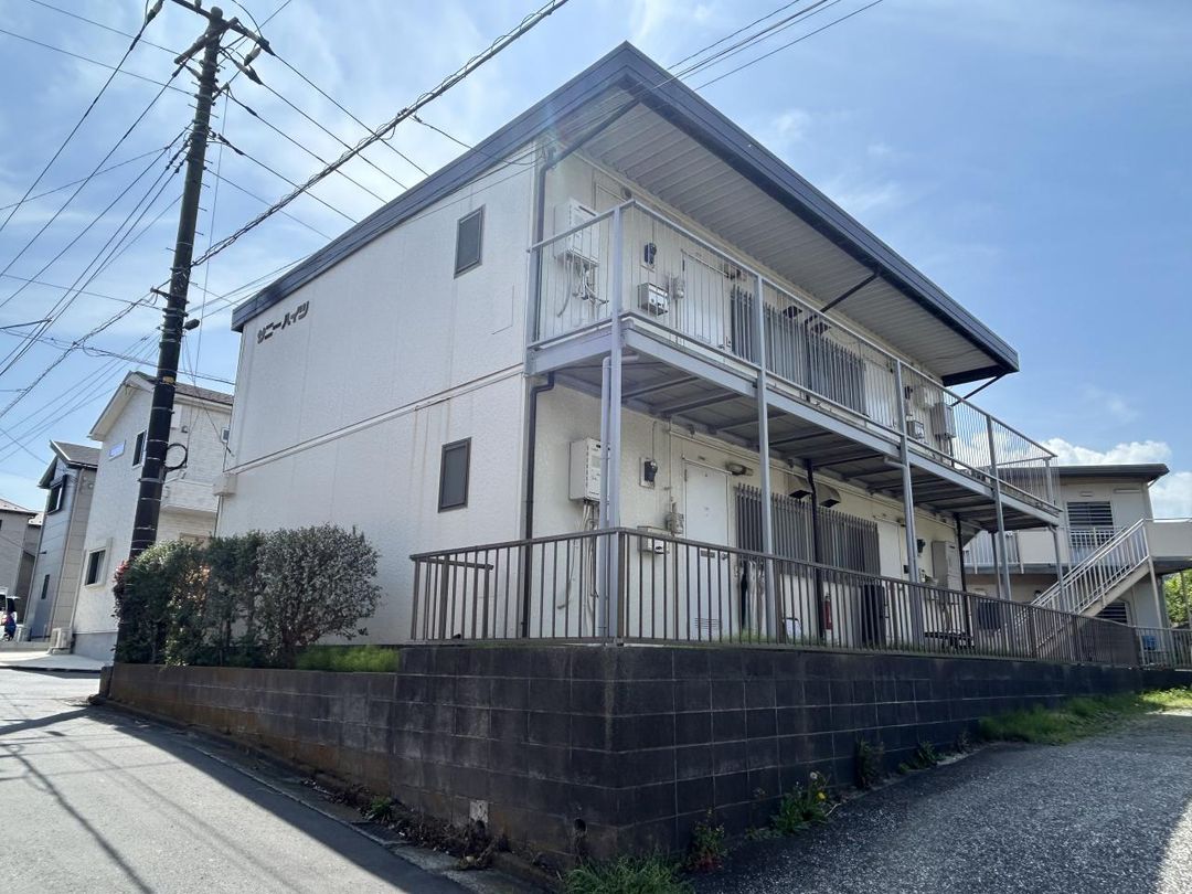 2DK Apartment for Rent in Yokosuka, Kanagawa - 35 sqm - Thumbnail 2