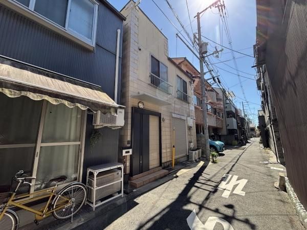2009 4DK Detached House for Sale in Osaka's Ikuno Ward - Image 1